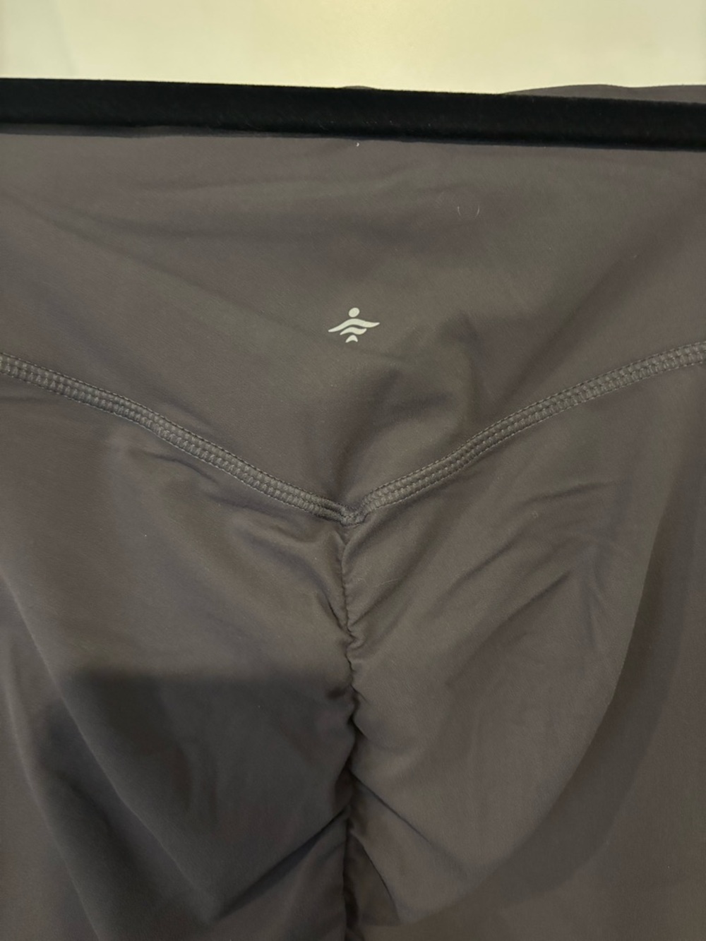 Halara Black High Waisted Scrunch Butt Leggings Pockets Size M Full Length P405 - Picture 3 of 7